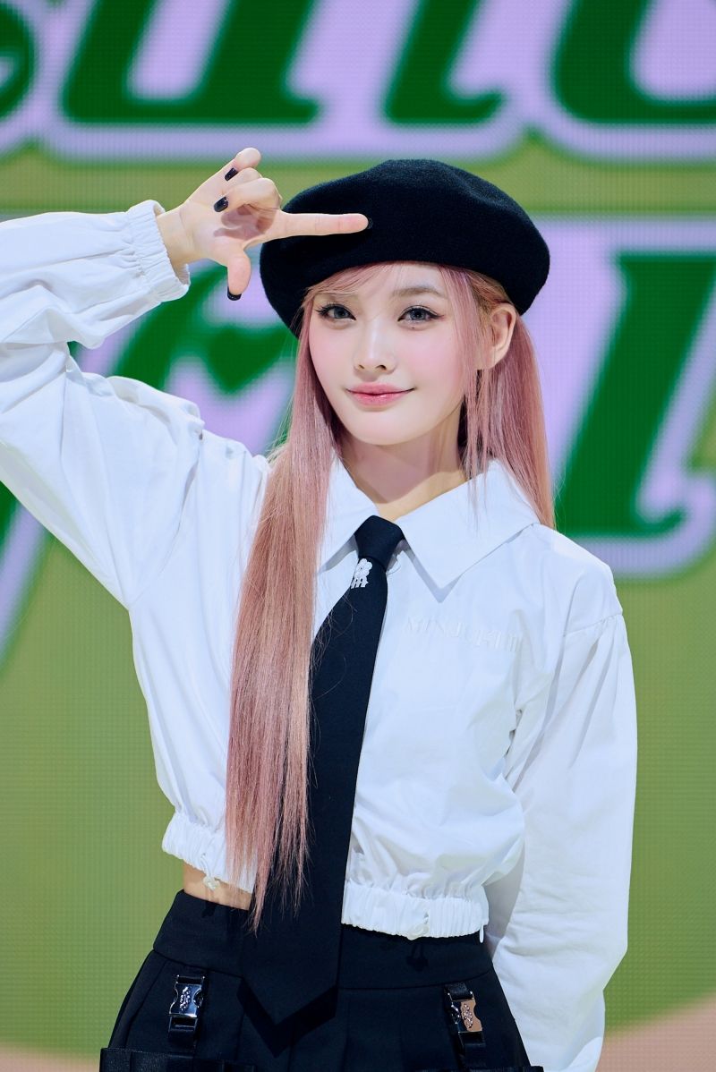 ILLIT_I’LL LIKE YOU_IROHA_1.jpg