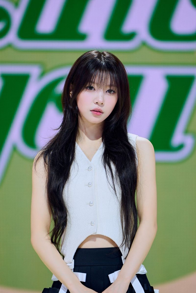 ILLIT_I’LL LIKE YOU_MOKA_1.jpg