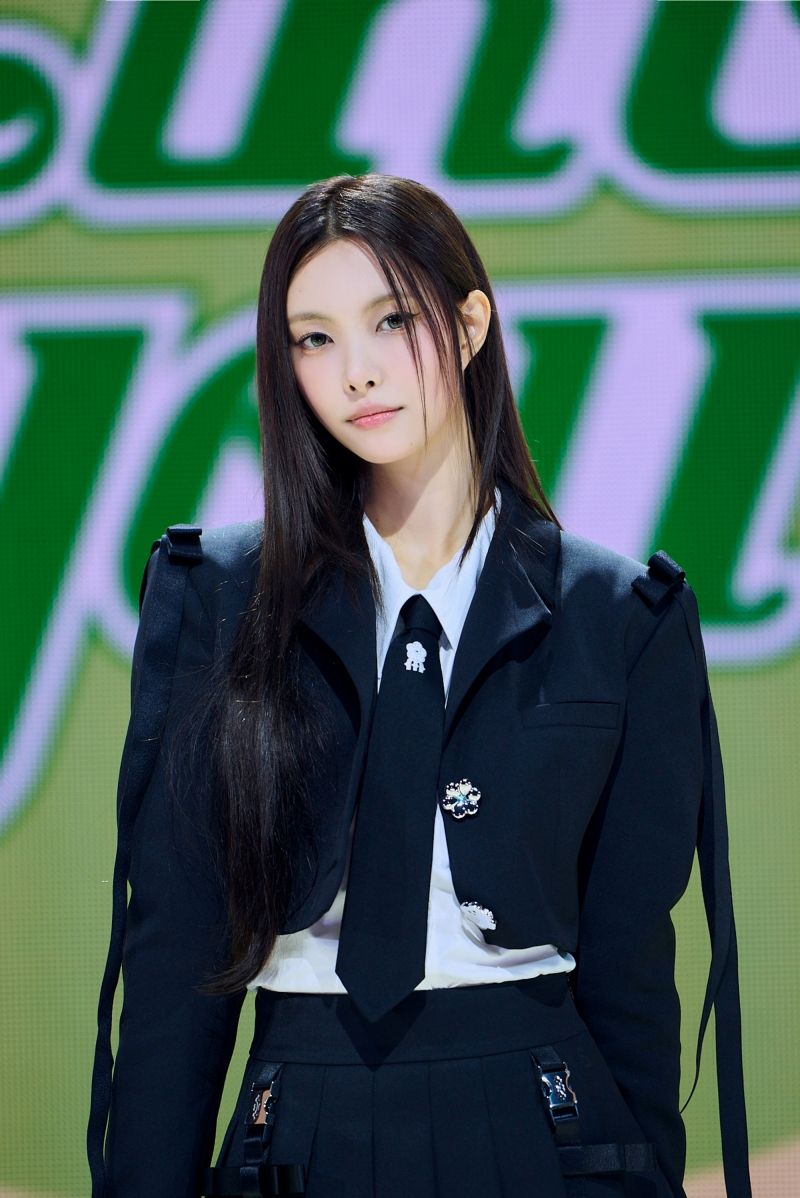 ILLIT_I’LL LIKE YOU_YUNAH_1.jpg