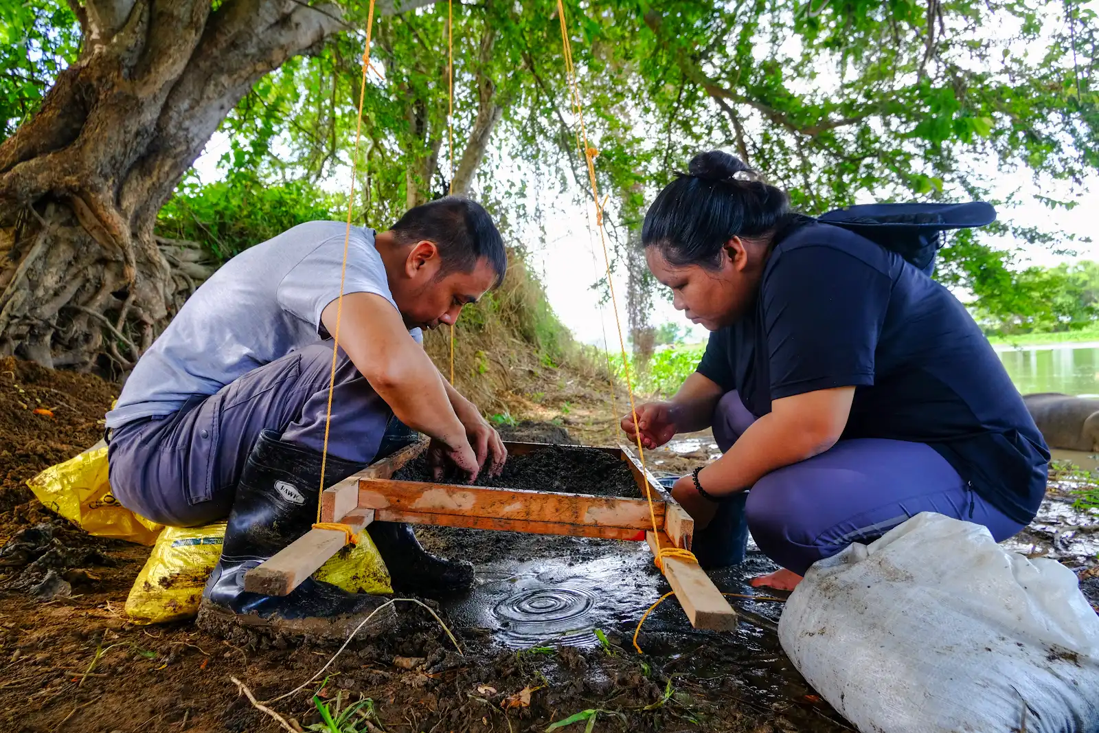 IN SEARCH OF OUR PAST Archaeologist Timothy James Vitales seiving for artifacts (Photo by Ian Cartalaba).jpeg