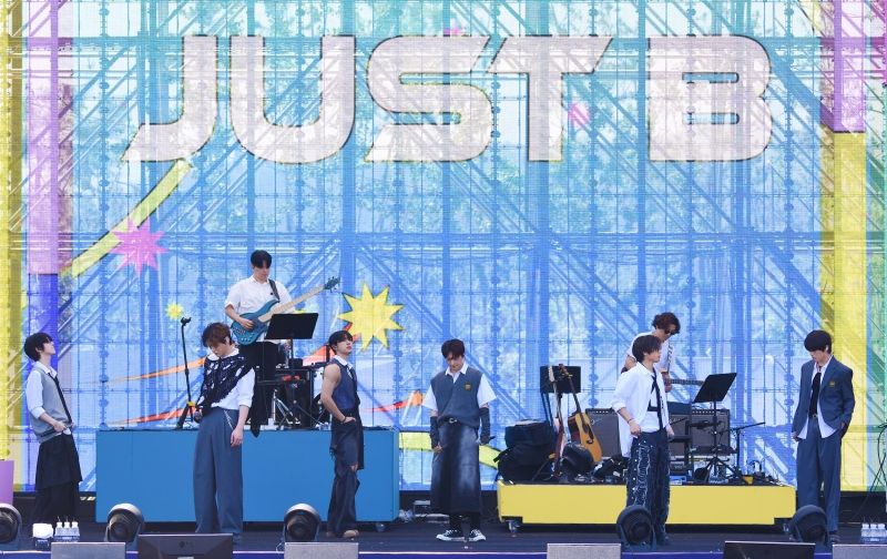 JUST B_GROUP (2).jpg