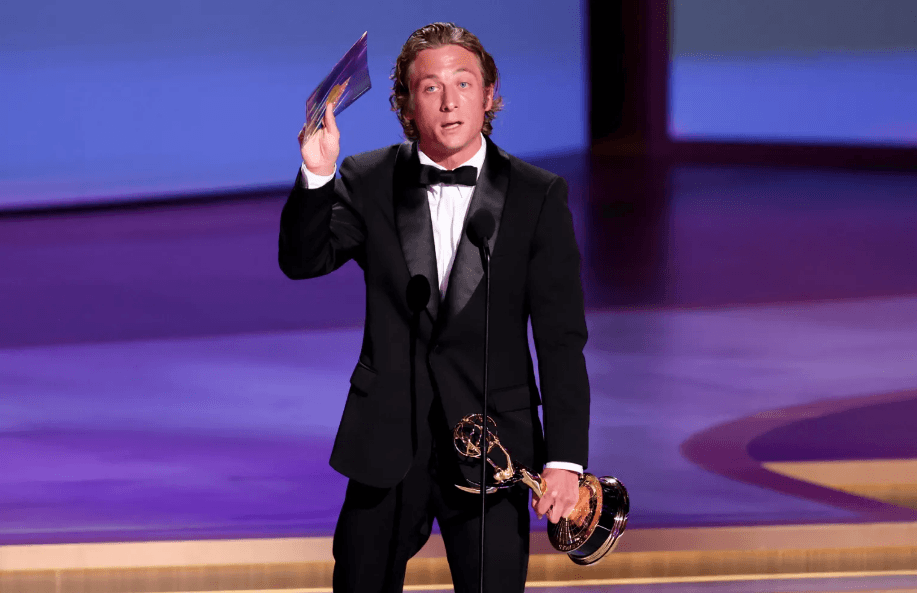 Jeremy Allen White (AP) .png