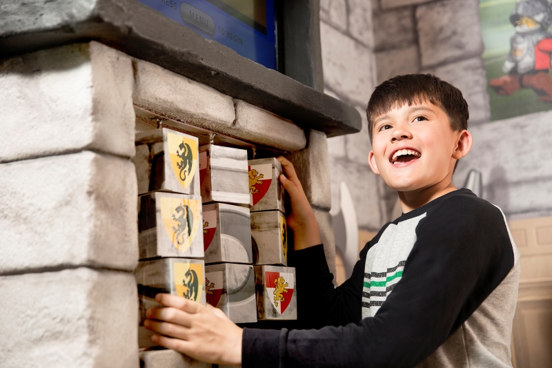 Kingdom Hotel_02room.jpg