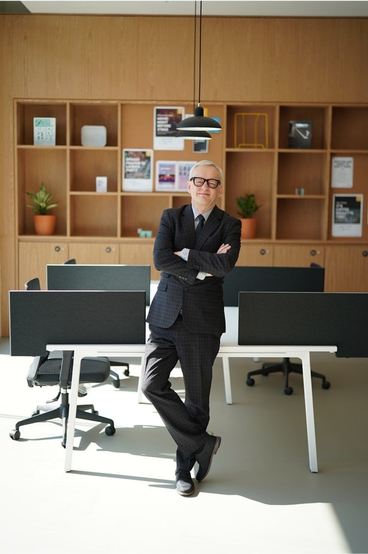 Lars Wittig_1-min.jpg