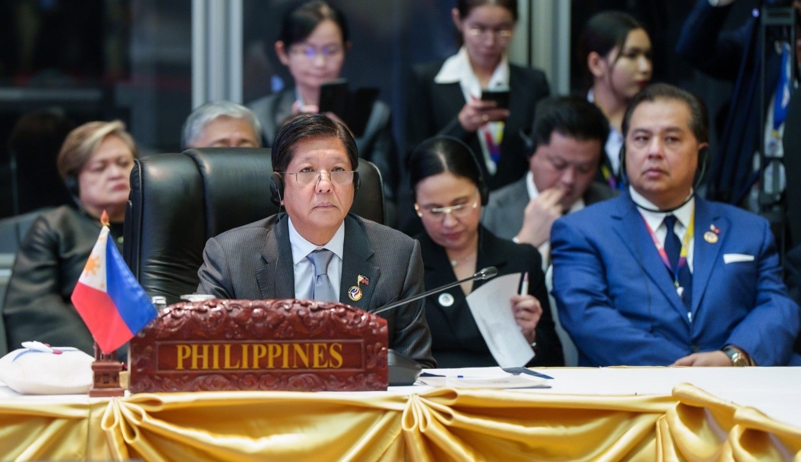 Marcos with Romualdez- ASEAN Summit - Laos.jpg