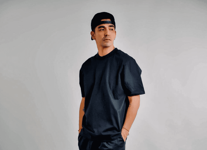 Mark Herras (FACEBOOK) .png