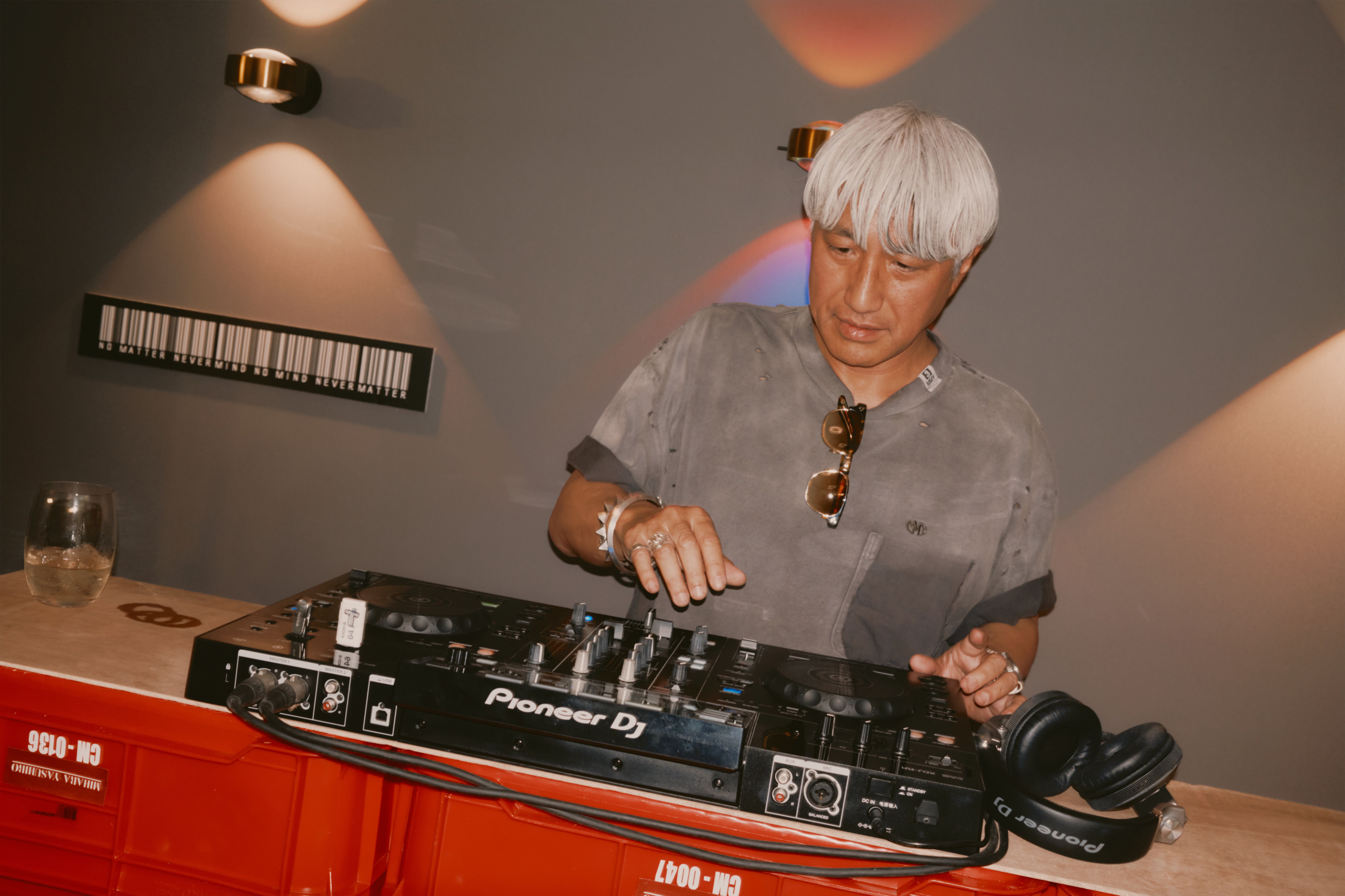 Mihara Yasuhiro 3.jpg