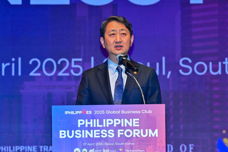 Minister of Trade.jpg