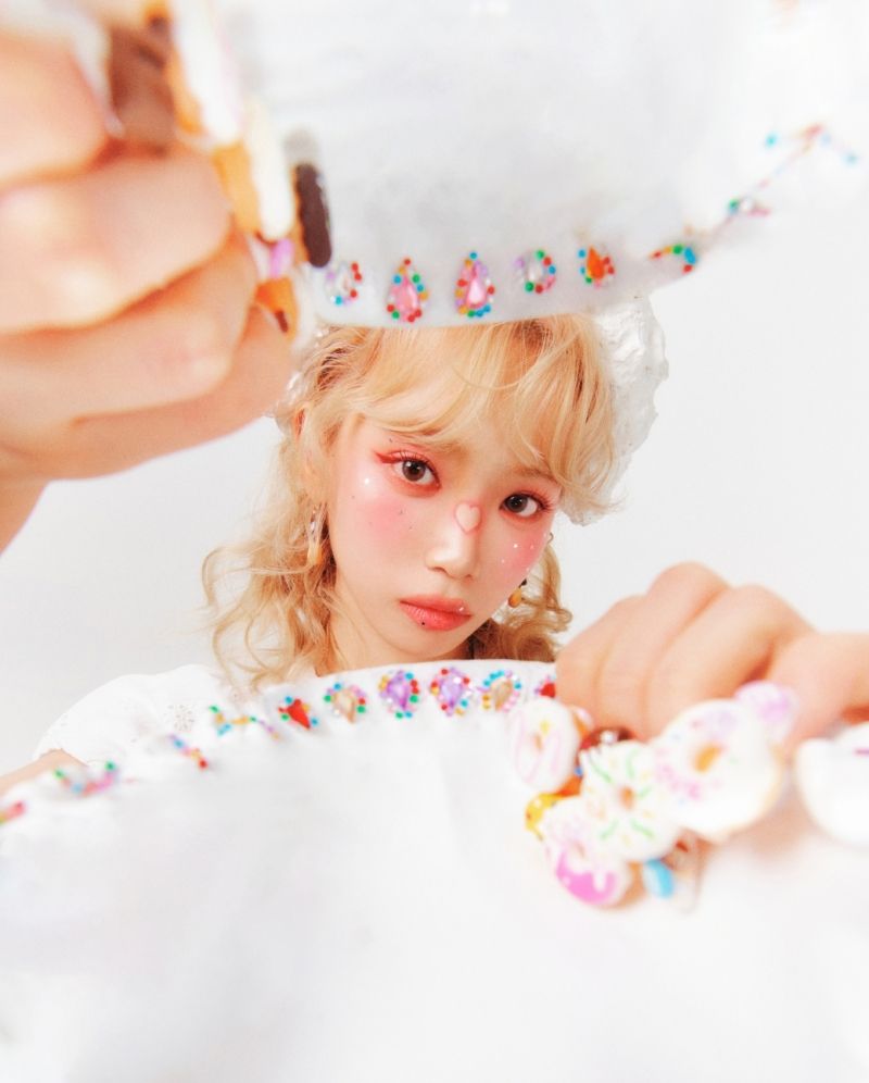 ODD FAIRY FLOSS - KIM CHAEWON.jpg