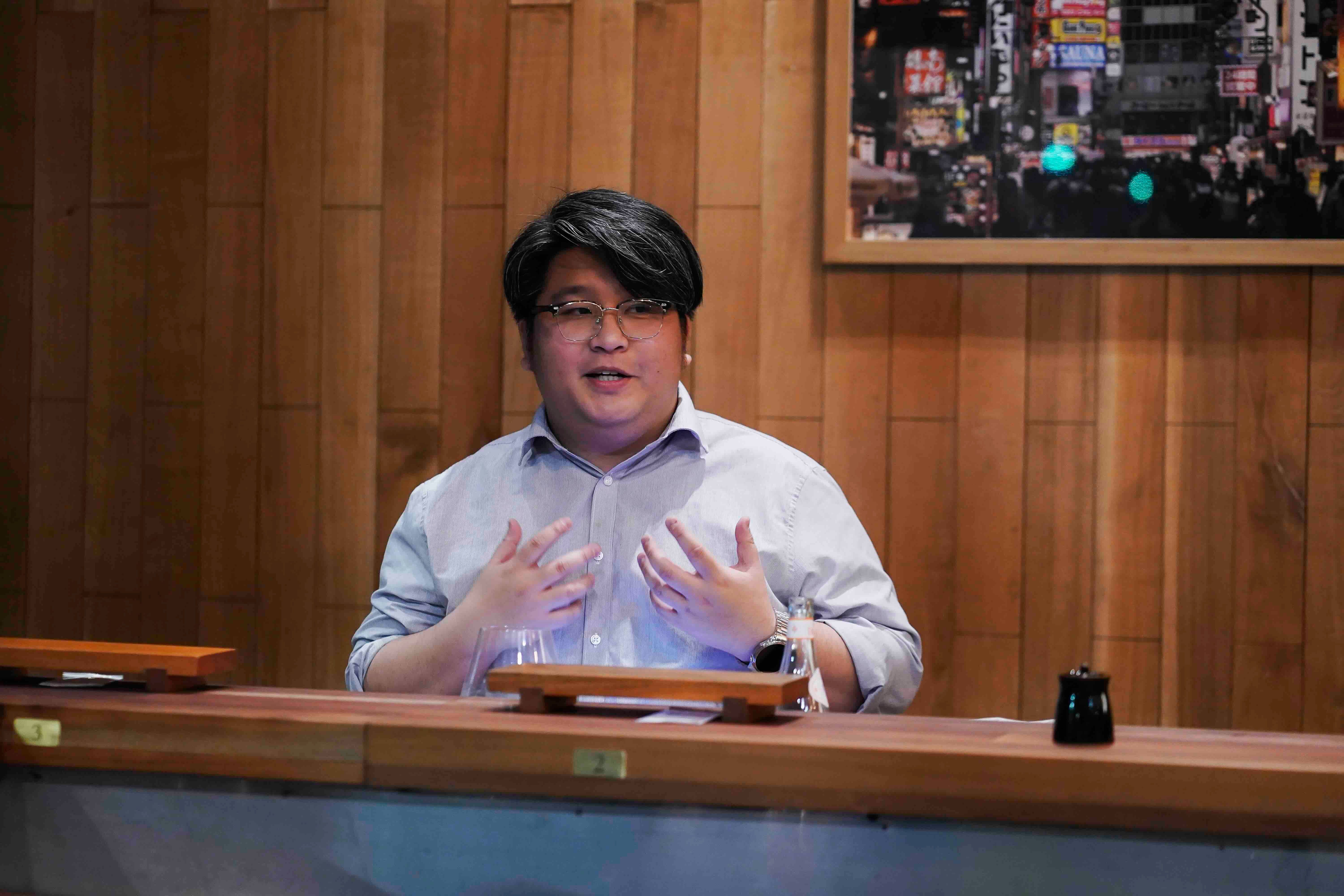 POCHOLO MOLINA The Lexus brand department manager expains to guests the merits of the new RZ 450e.jpeg