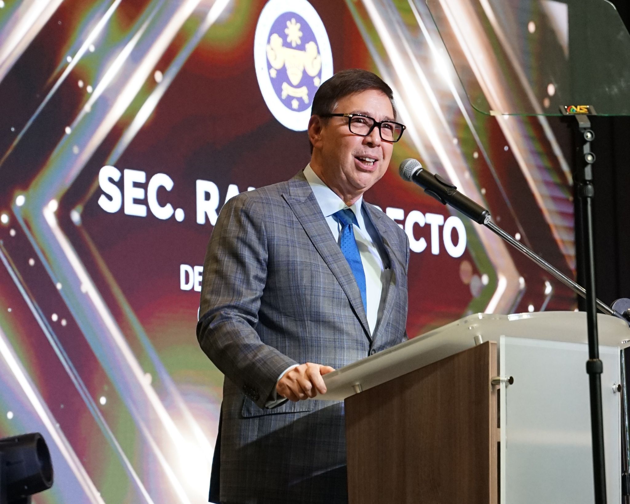 PR Photo 2 - LANDBANK MERIT Awards.jpg