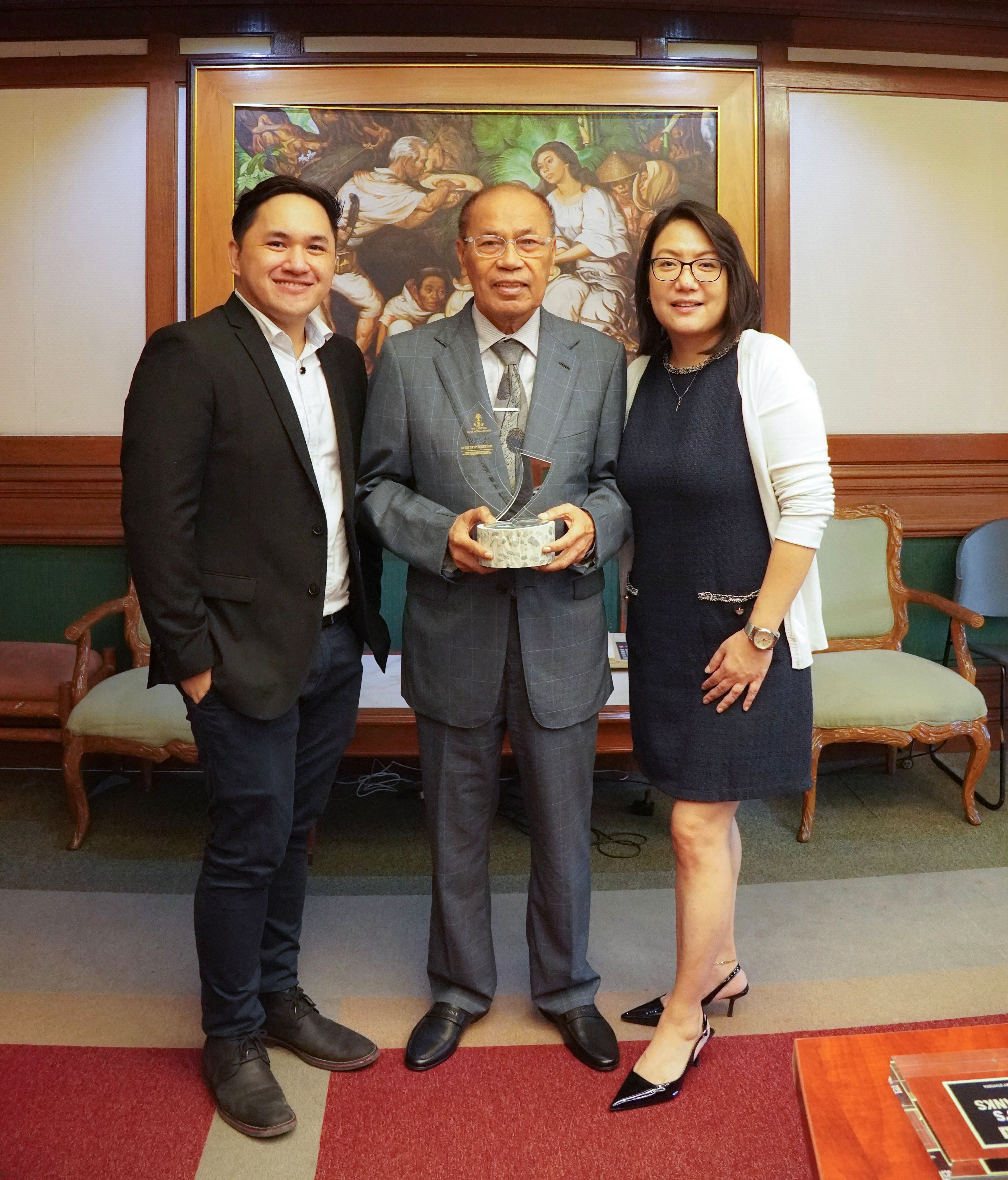 PR priority photo w PNB president.jpg