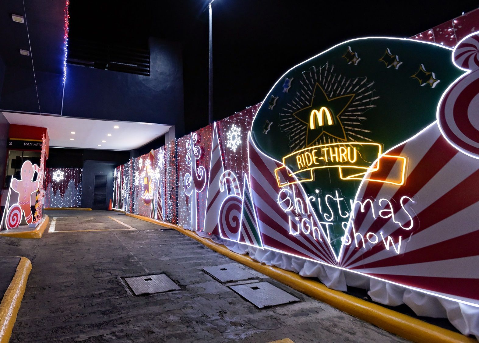 Paseo Arcenas Cebu - Candy Cane Lane 1.jpg