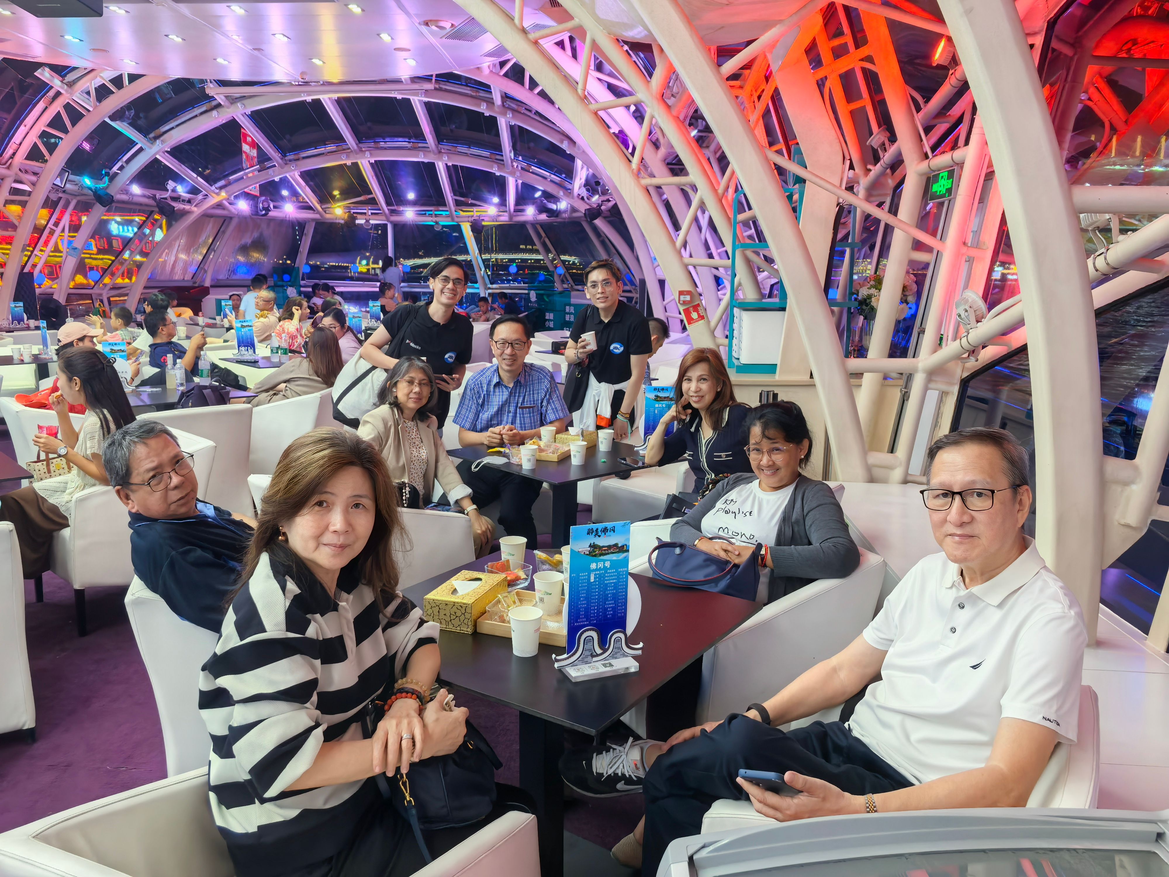 Pearl River Night Cruise, Guangzhou.jpg