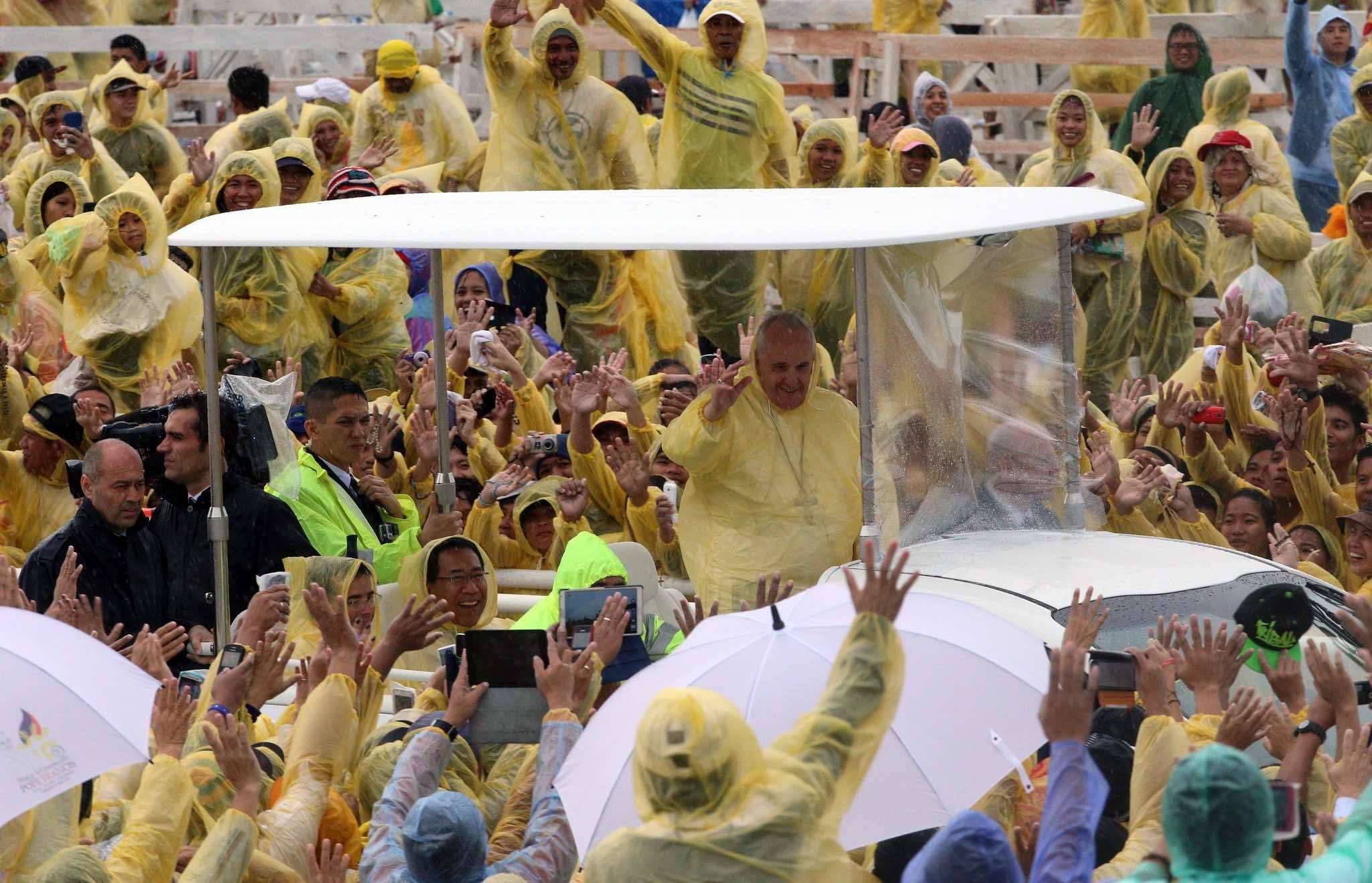 Pope Francis_Tacloban7.jpeg