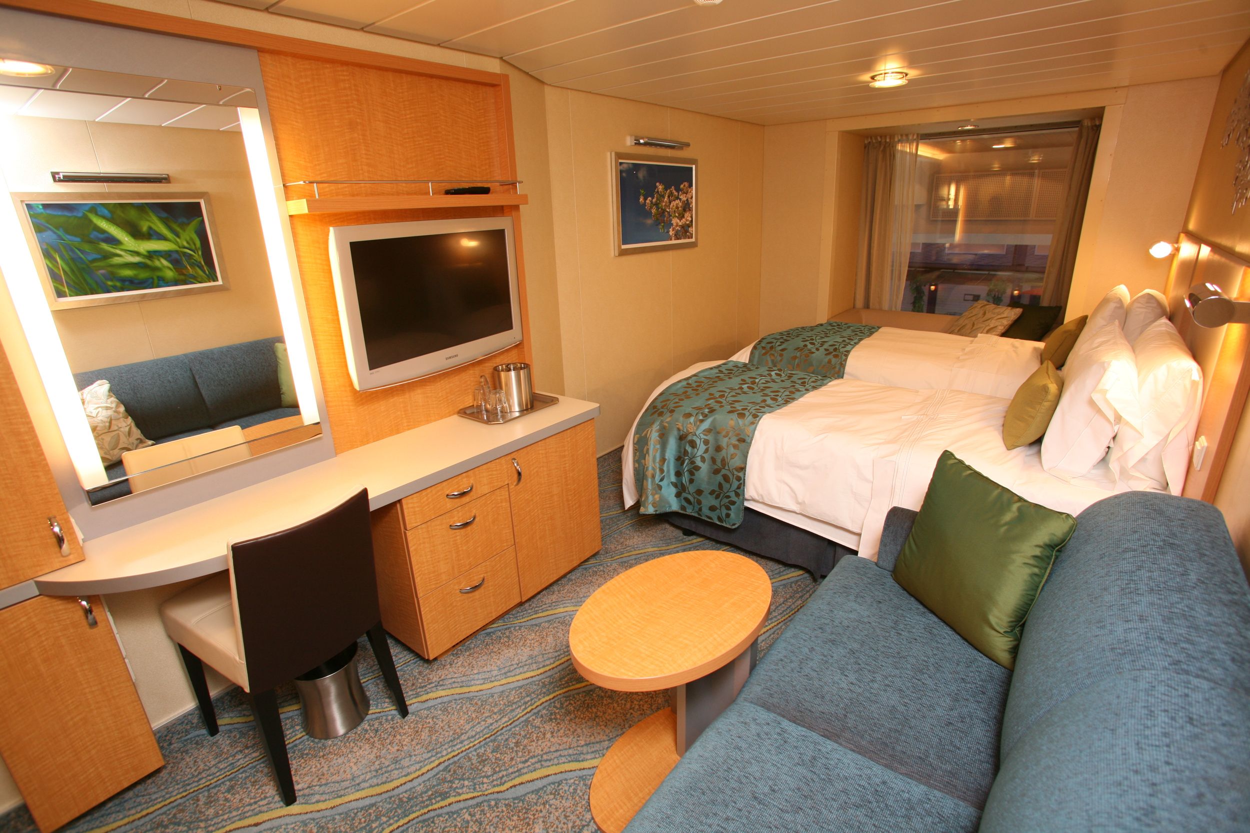 Promenade stateroom.jpeg