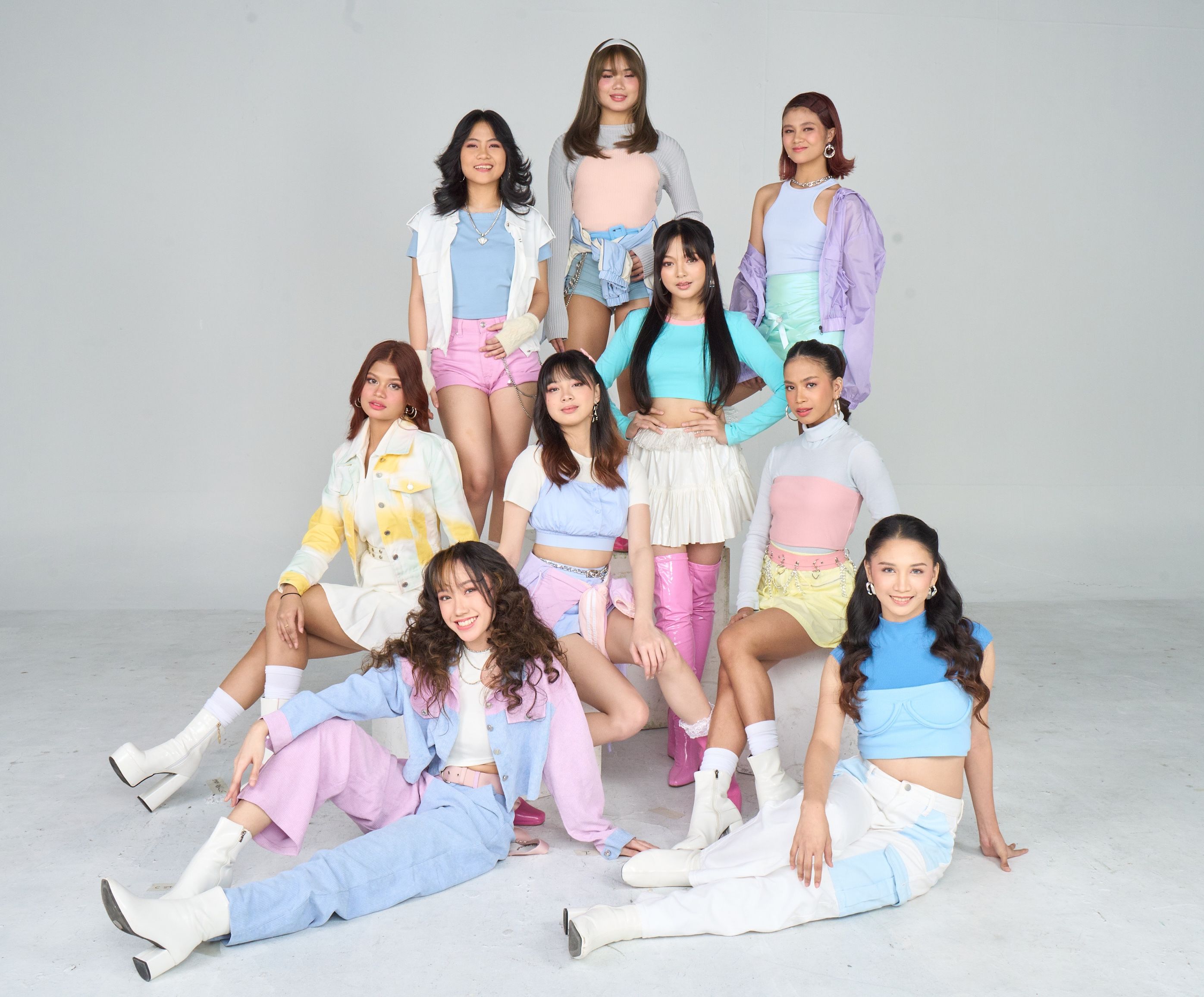 Raya official photo from Viva Records.jpeg