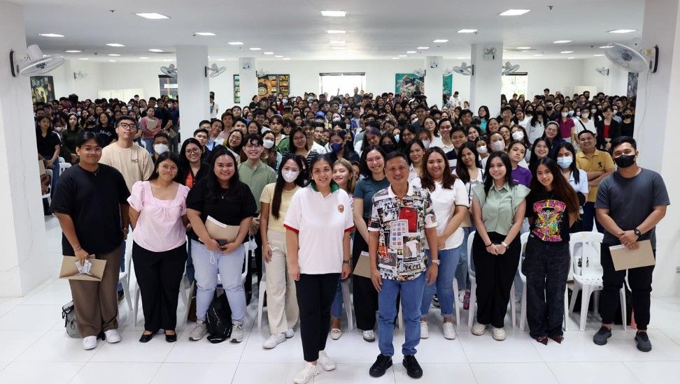 Rizal Story Latin honor awardees.jpg