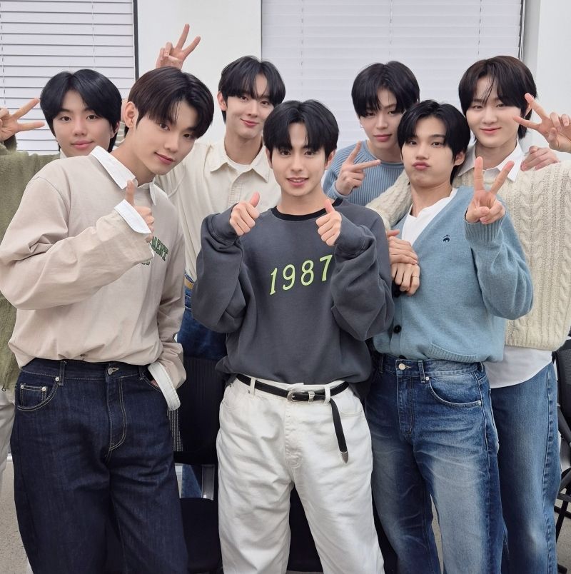 Roundtable Photo_Vertical.jpg