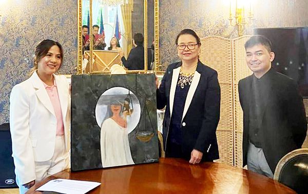 SALONGA PAINTING.jpg