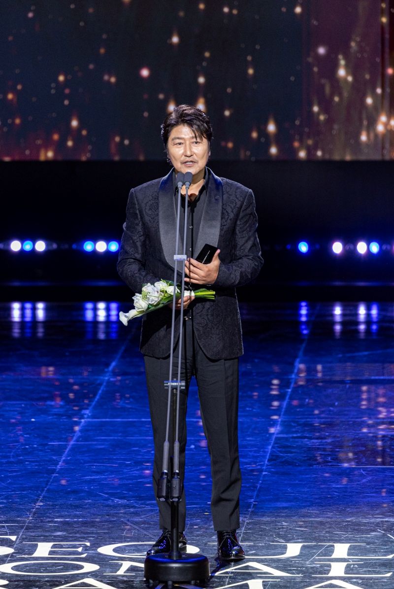 SDA 2024_공식 스틸_송강호_삼식이 삼촌(Kangho Song_Uncle Samsik)_1.jpg