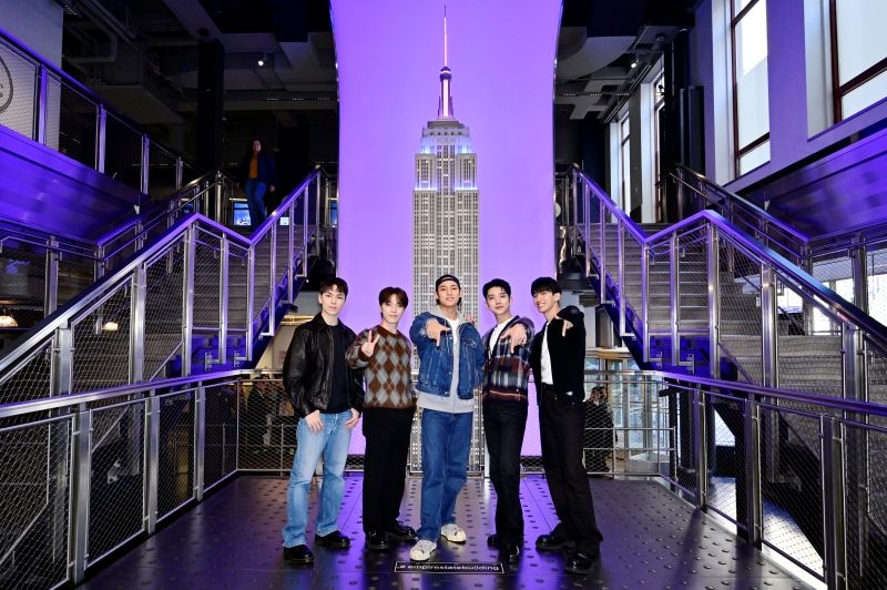 SEVENTEEN_Photo Courtesy Empire State Building_1.jpg