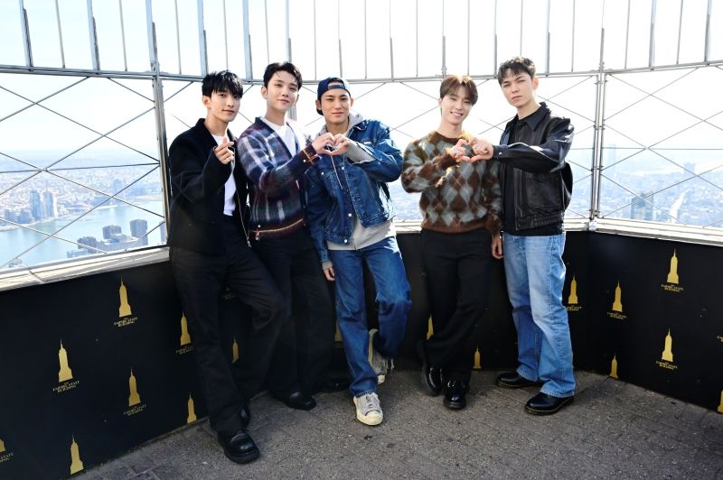 SEVENTEEN_Photo Courtesy Empire State Building_4.jpg
