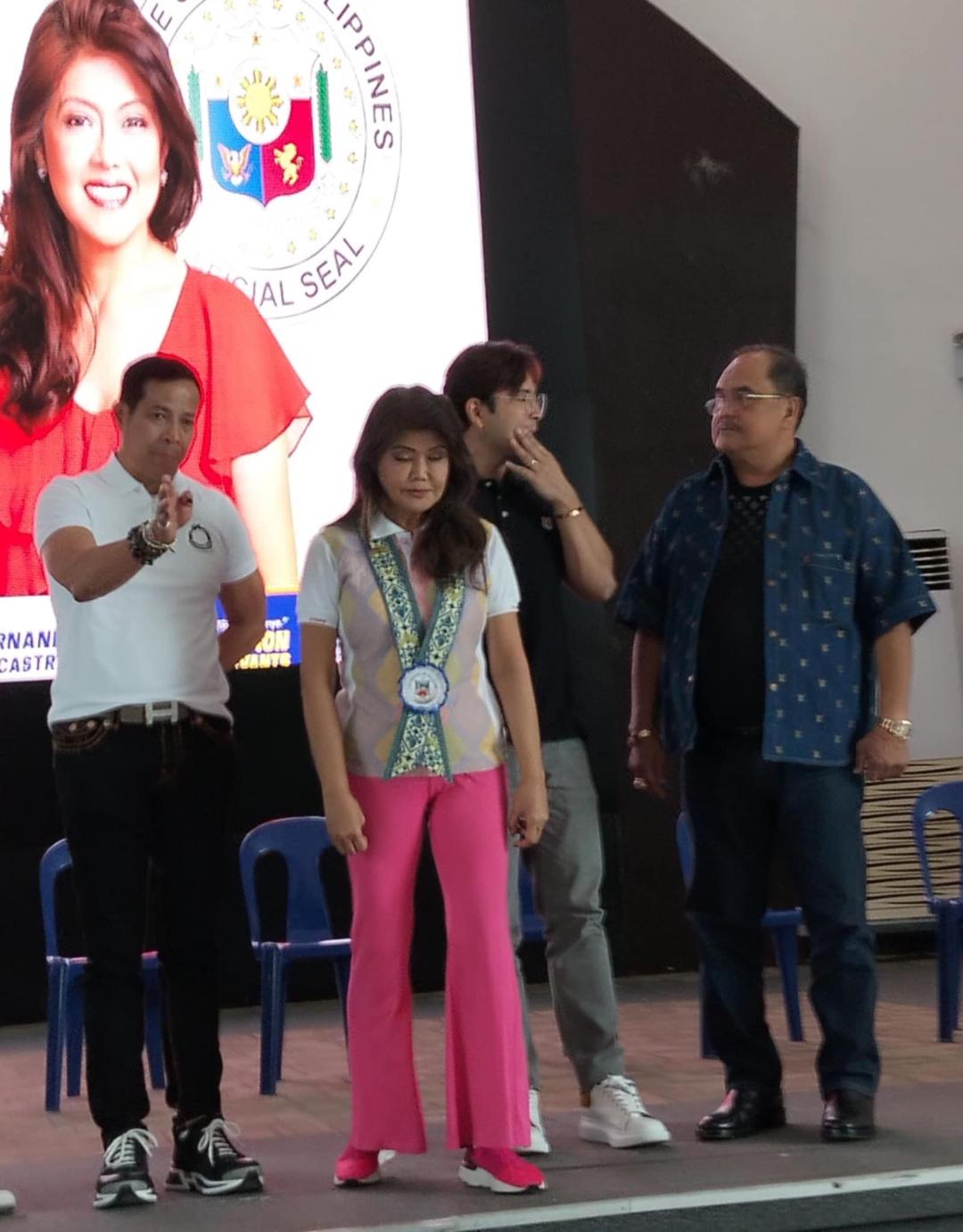 Sen Imee with Gov Daniel.jpg