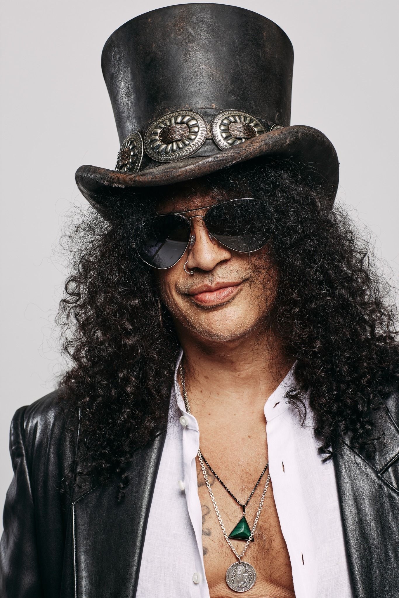 Slash from his official Facebook.jpg