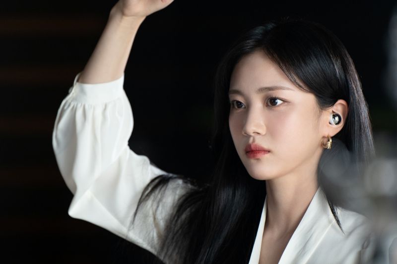 [Still 2] Buried Hearts (Hong Hwa Yeon, Yeo Eunnam).jpg