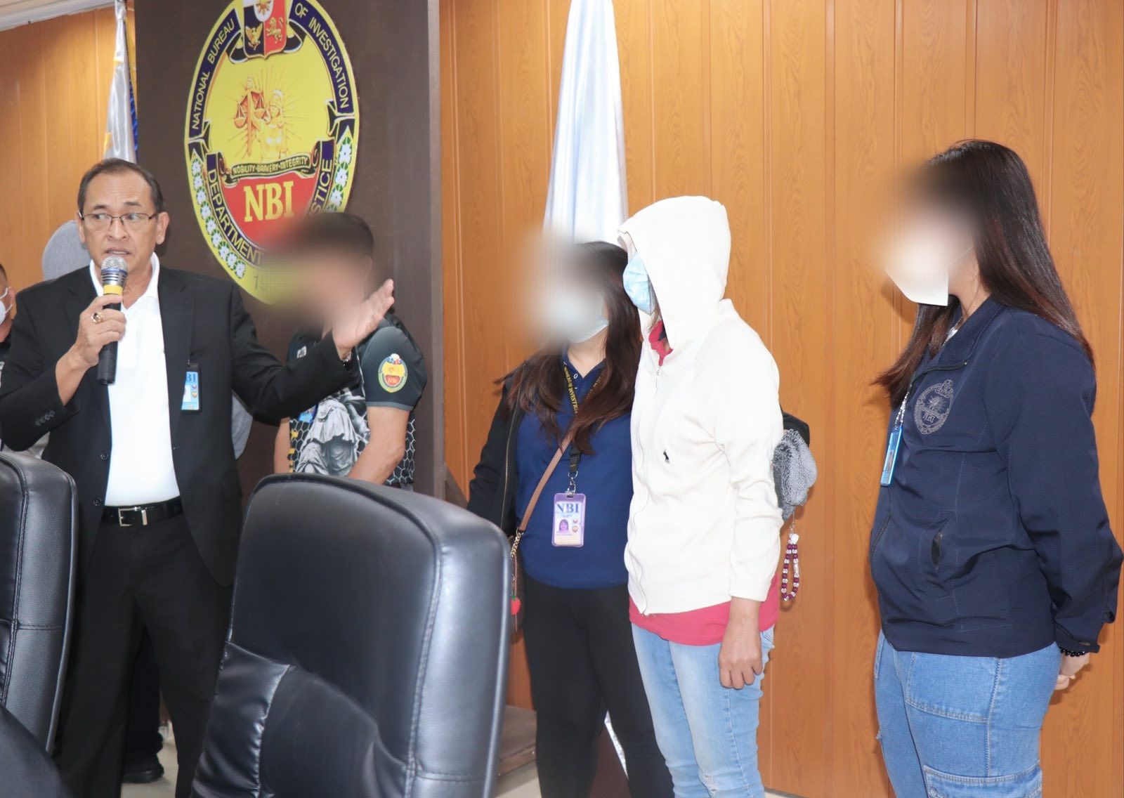 Suspected illegal recruiter nabbed at NAIA.jpg