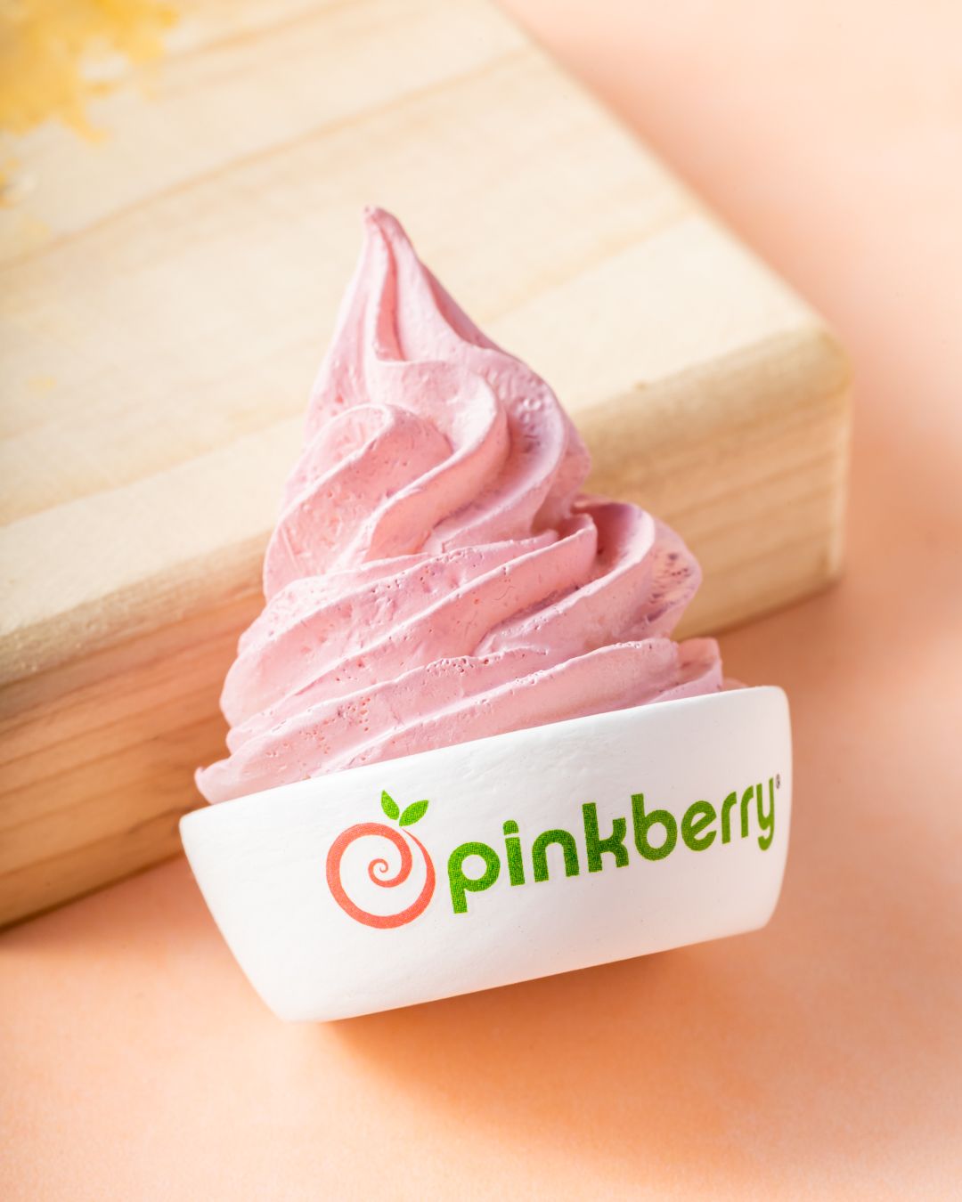 Swirly Magnet_plain.jpeg