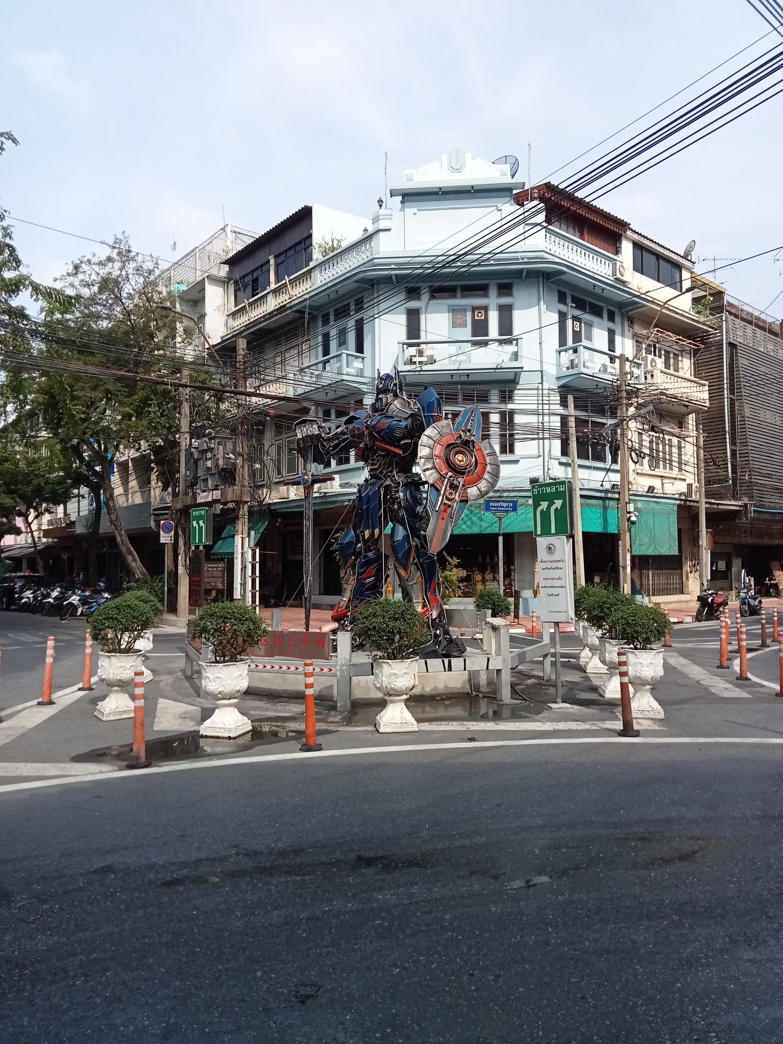 TALAT NOI - Photo 1.jpg