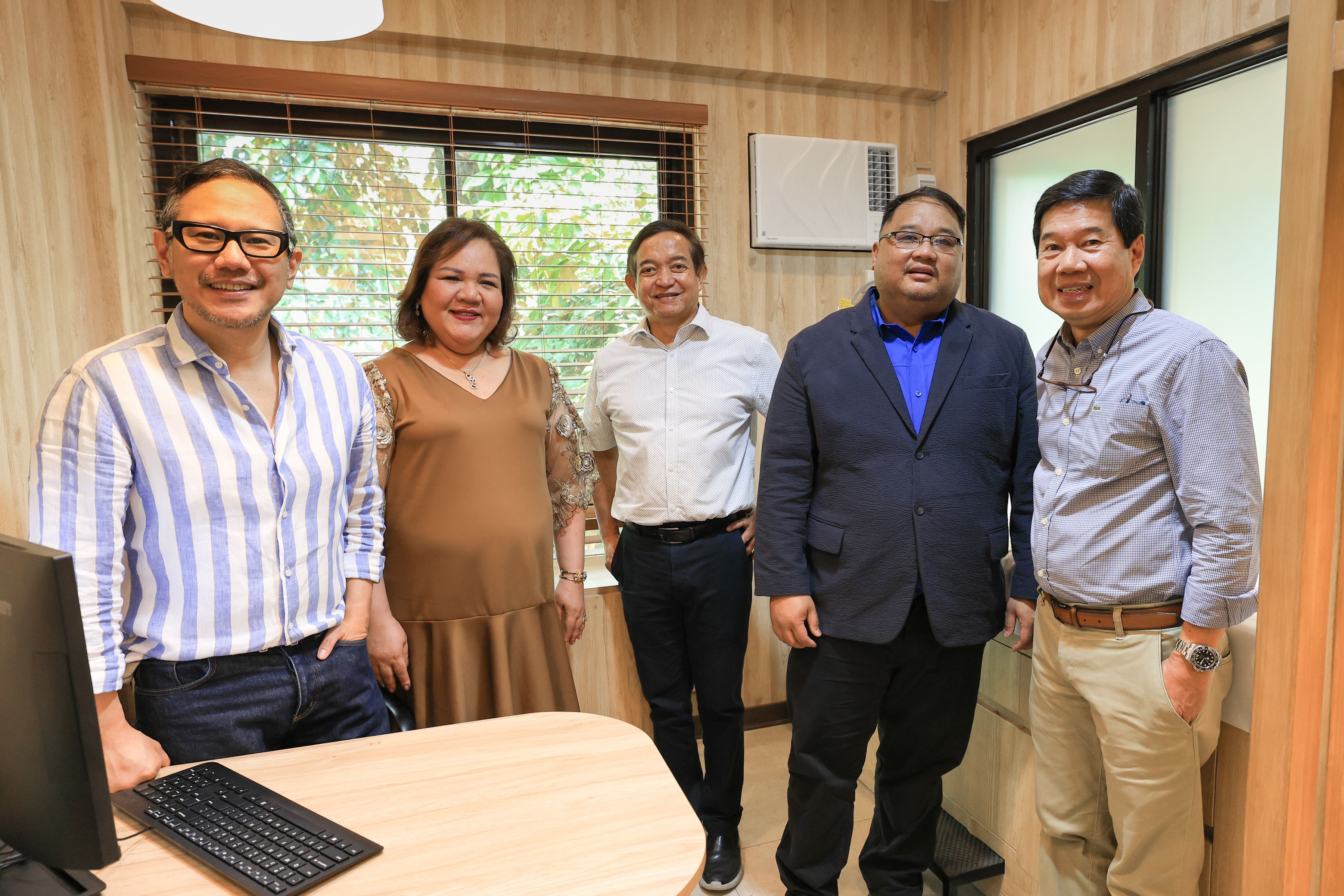 TMC and LVHAI team.jpg