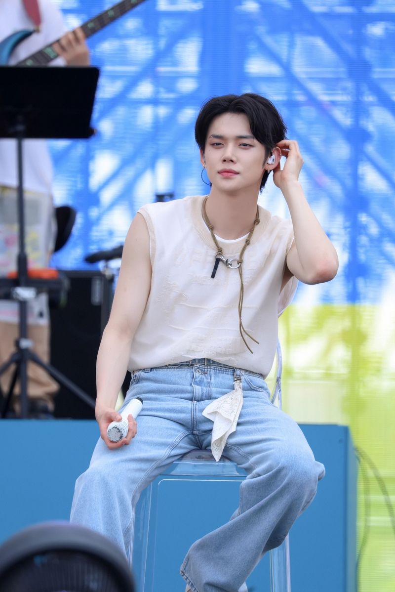 TOMORROW X TOGETHER YEONJUN.jpg