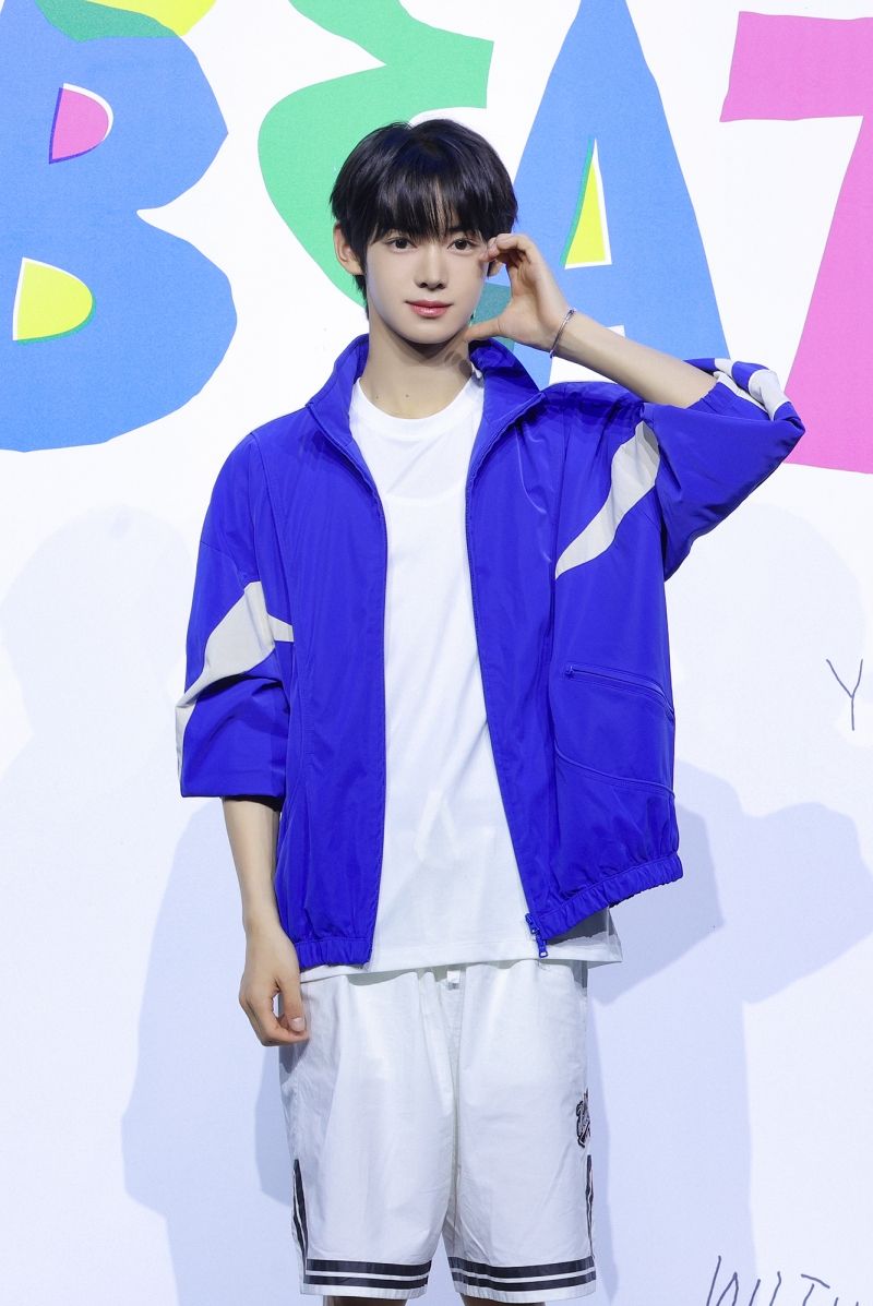 TWS 2ND MINI ALBUM_HANJIN_02.jpg