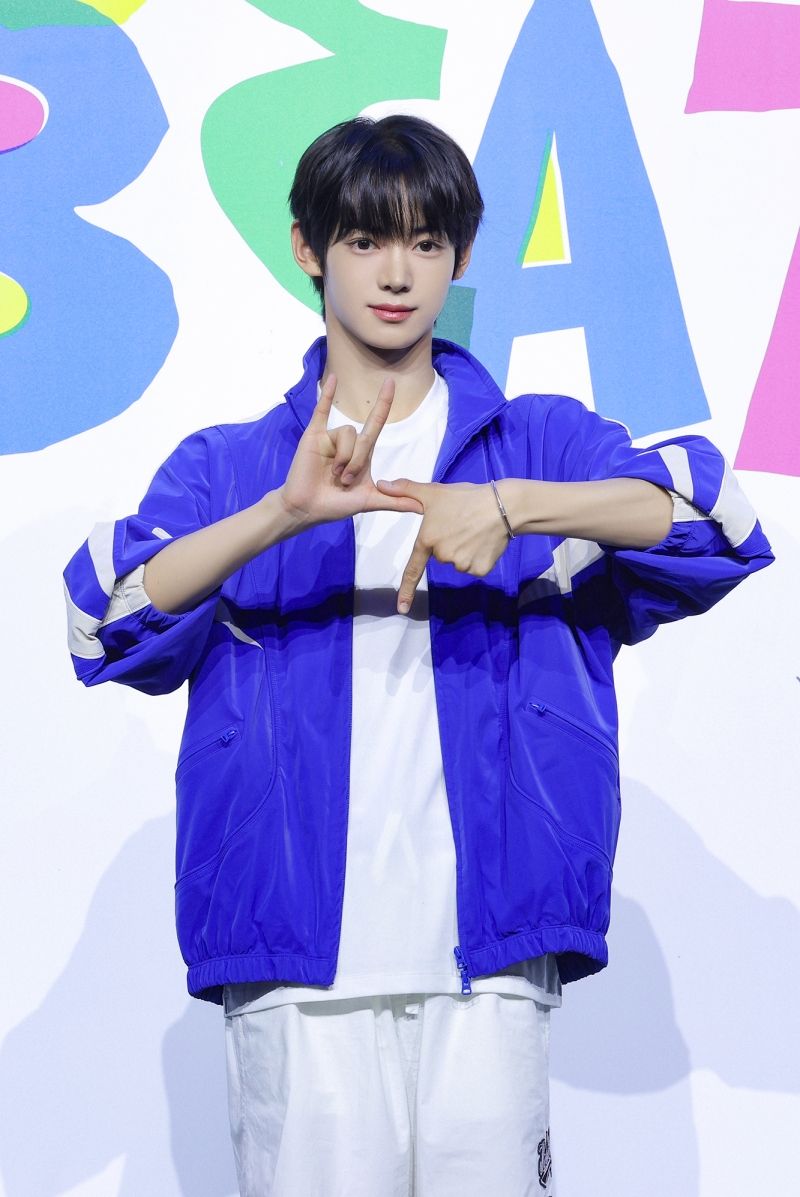 TWS 2ND MINI ALBUM_HANJIN_03.jpg