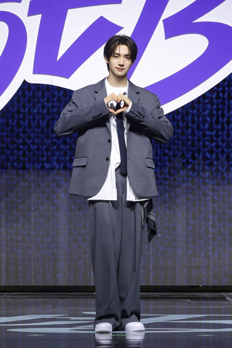 TWS - Last Bell - Media Showcase - YOUNGJAE 1.jpg