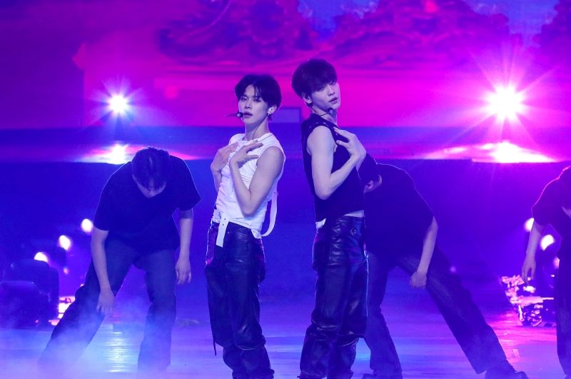 TXT_ACT PROMISE_Unit (SOOBIN, YEONJUN).jpg