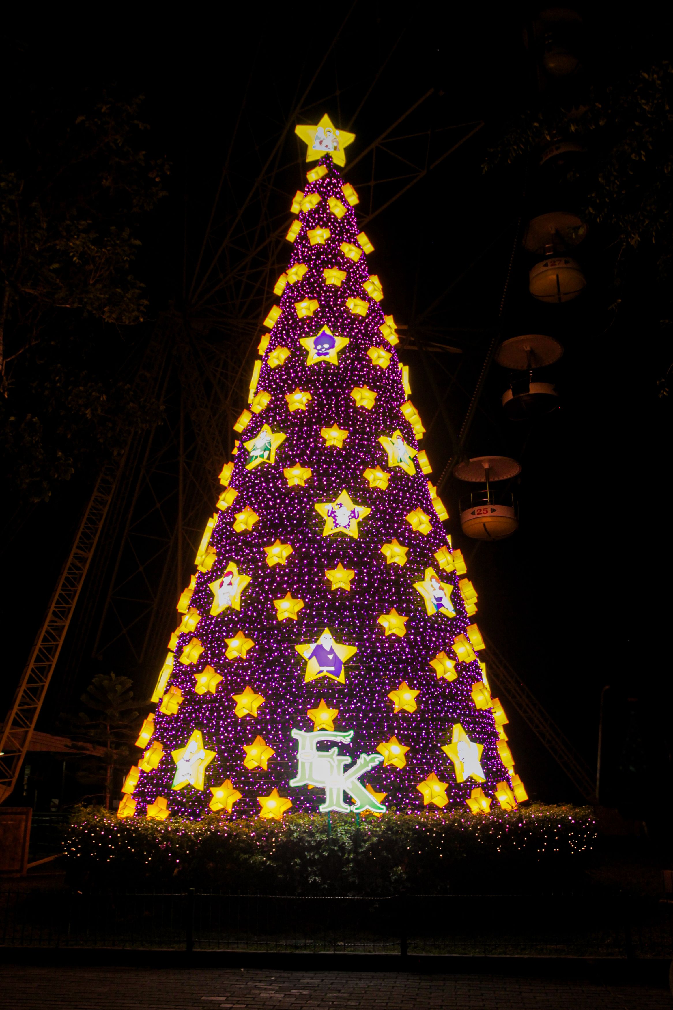 Timeless Magic of Christmas_Enchanted Christmas Tree (1).jpg