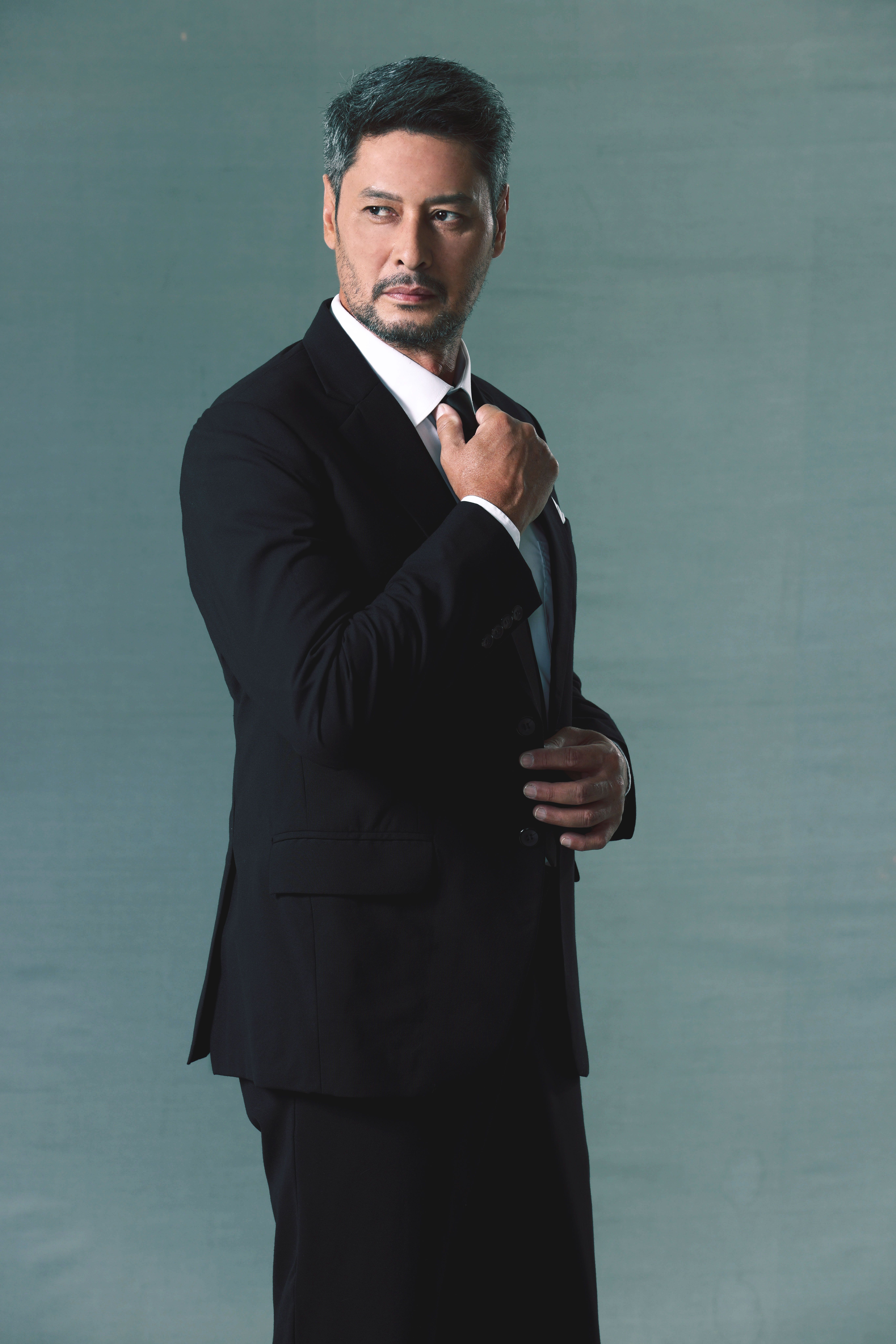 Tonton Gutierrez.jpg