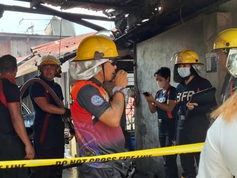 Two houses in Bulacan guts by fire.jpg