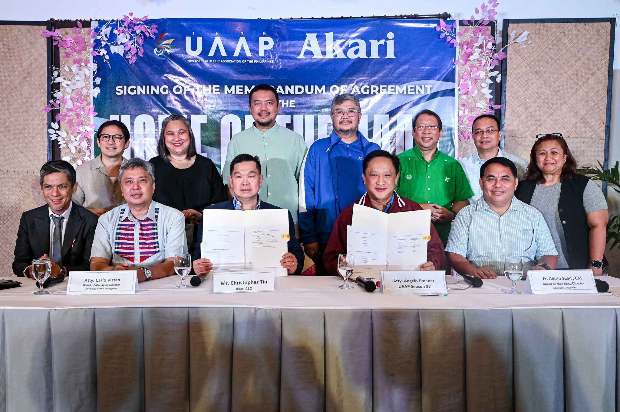 UAAP87-(L-R) UAAP EXECUTIVE DIRECTOR - ATTY. RENE SAGUISAG, DLSU BMD - EDWIN REYES, UP BMD - ATTY. CARLO VISTAN, UST BMD - GIGI KAMUS, AKARI CEO - MR. CHRISTOPHER TIU, UP BMD - BO PERASOL, ATENEO BMD - EMMANUEL FE.jpg