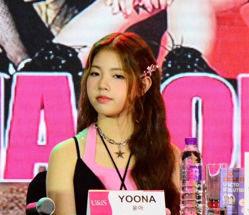 UNIS4_YOONA.jpg