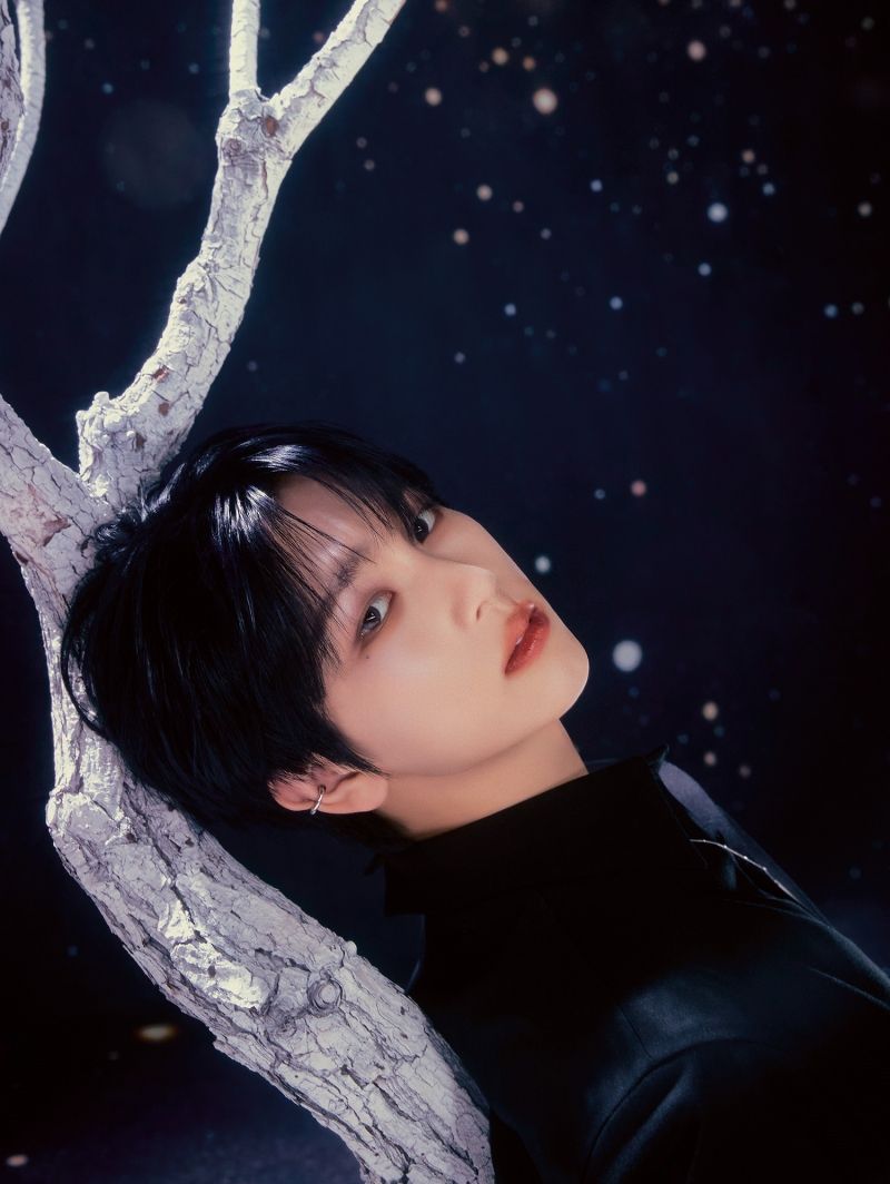 UNIVERSE_YOUTH DEFICIENCY_BAEKSEUNG.jpg