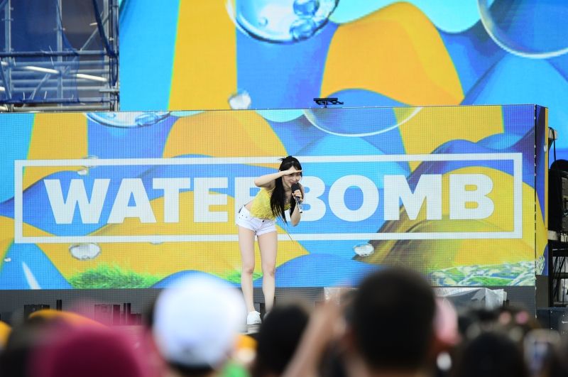 Waterbomb_LCY11.jpg