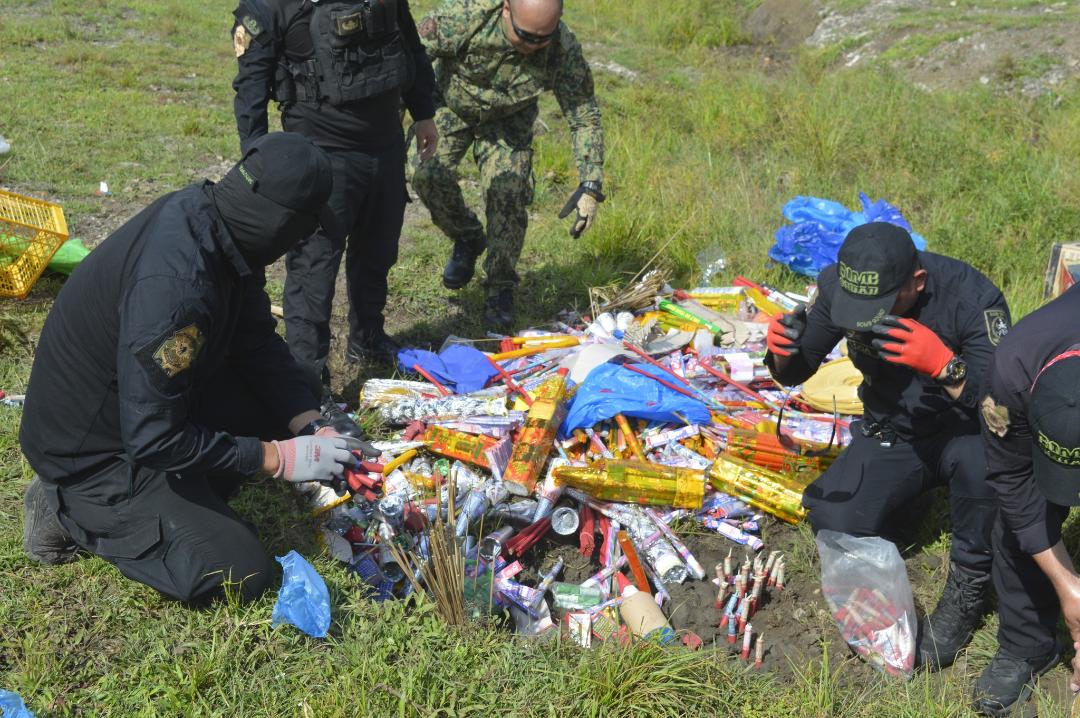 ZAMBOANGA FIRECRACKERS.jpg