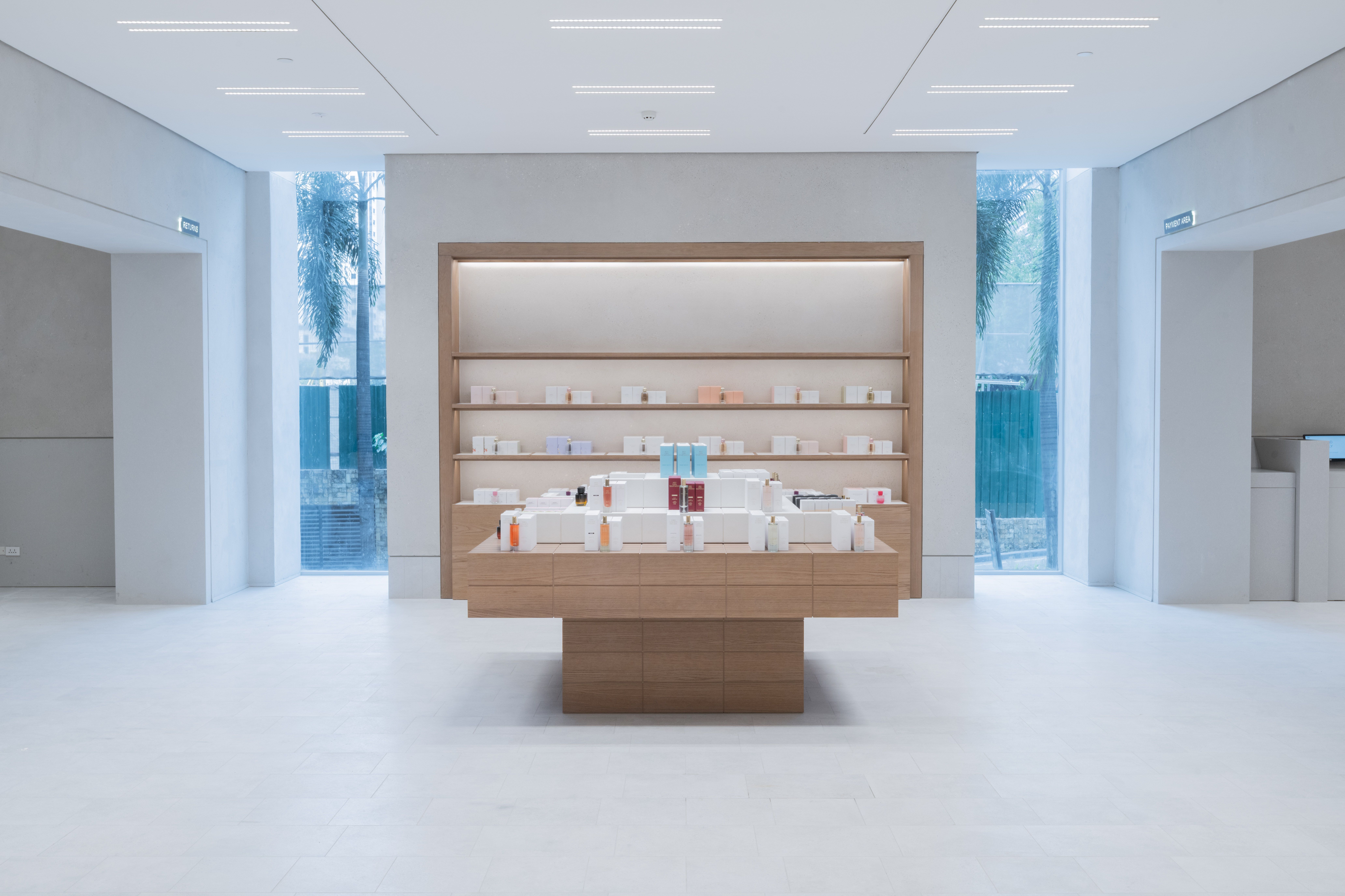 ZARA Greenbelt - Señora (Ladies) (1).jpg