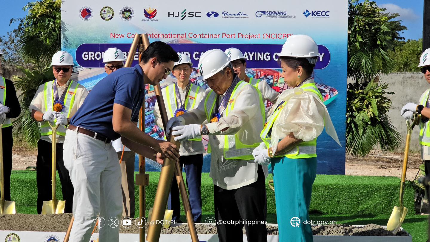 cebu cargo port.jpeg