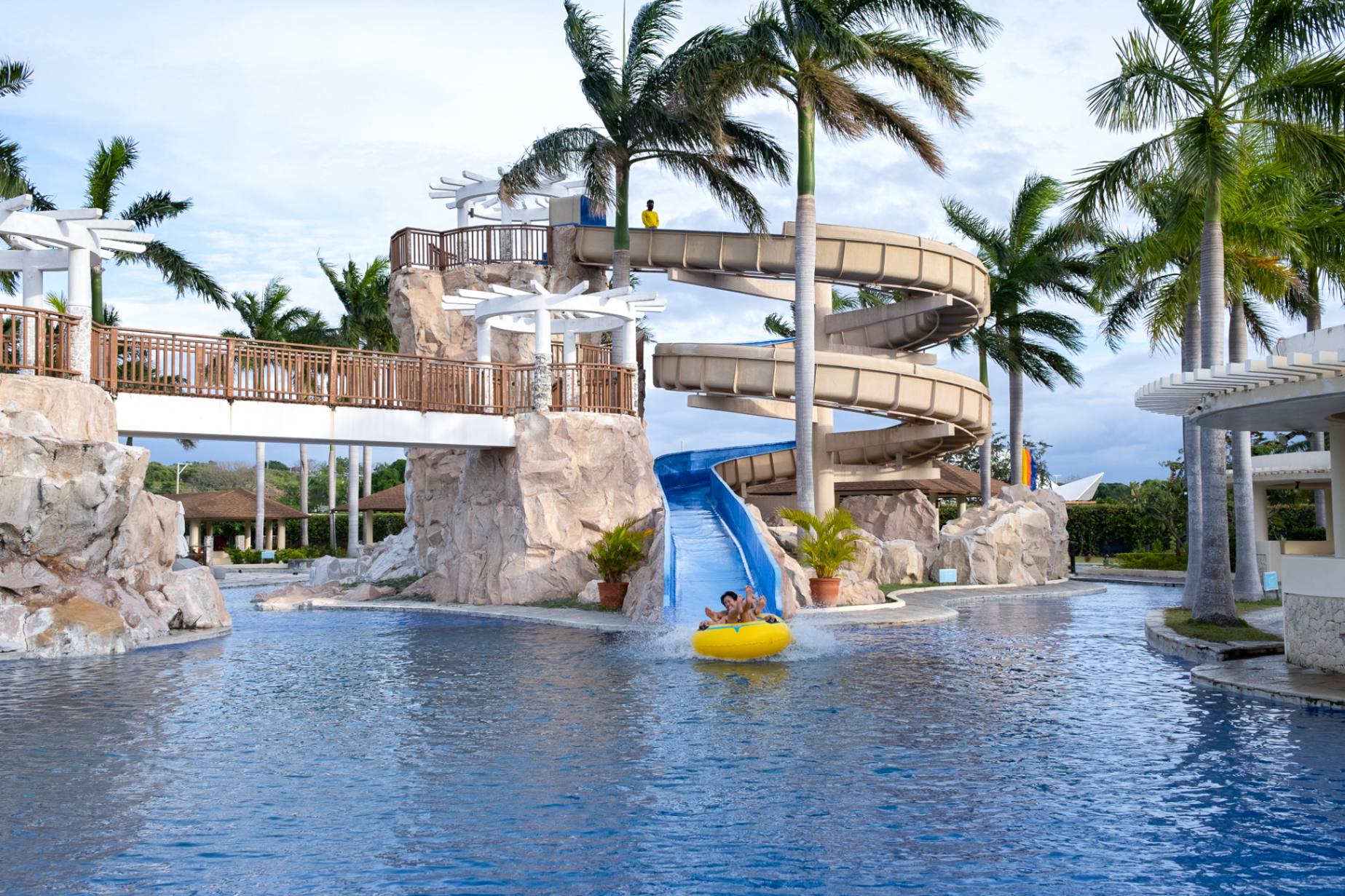 jpeg-optimizer_13 Aquaria Waterpark at CaSoBe.jpg